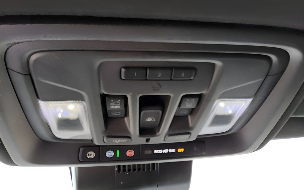 Used 2023 GMC Sierra 1500 AT4 w/ AT4 Premium Package AWD/4WD image 9