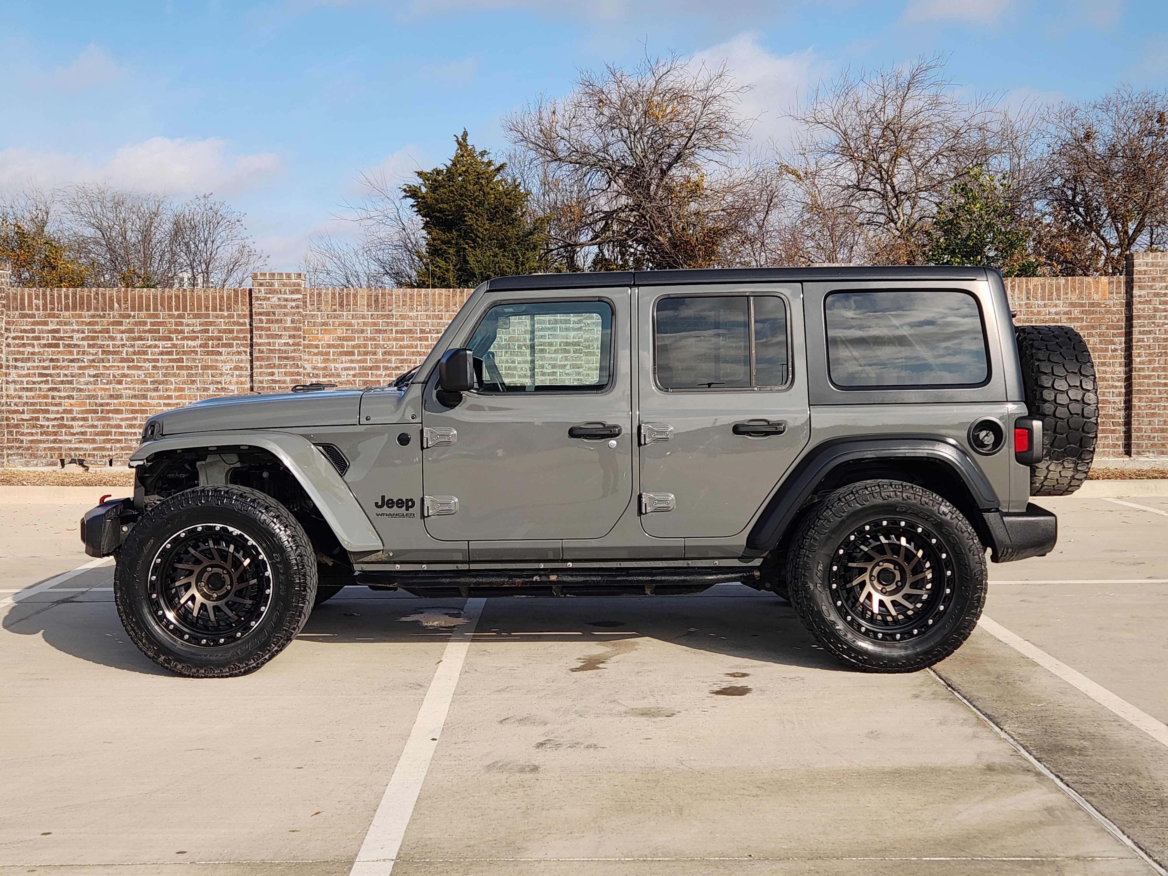 Used 2020 Jeep Wrangler Unlimited Sport image 5