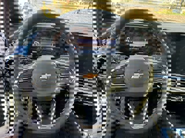 New 2026 Chevrolet Equinox EV LT w/ Convenience Package II image 21