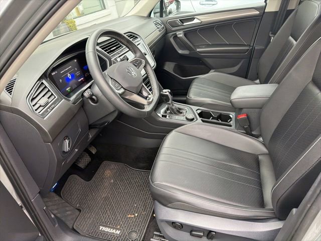Used 2022 Volkswagen Tiguan SE image 8