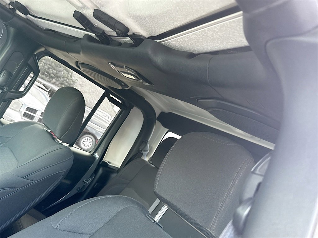 Used 2022 Jeep Gladiator Sport image 20