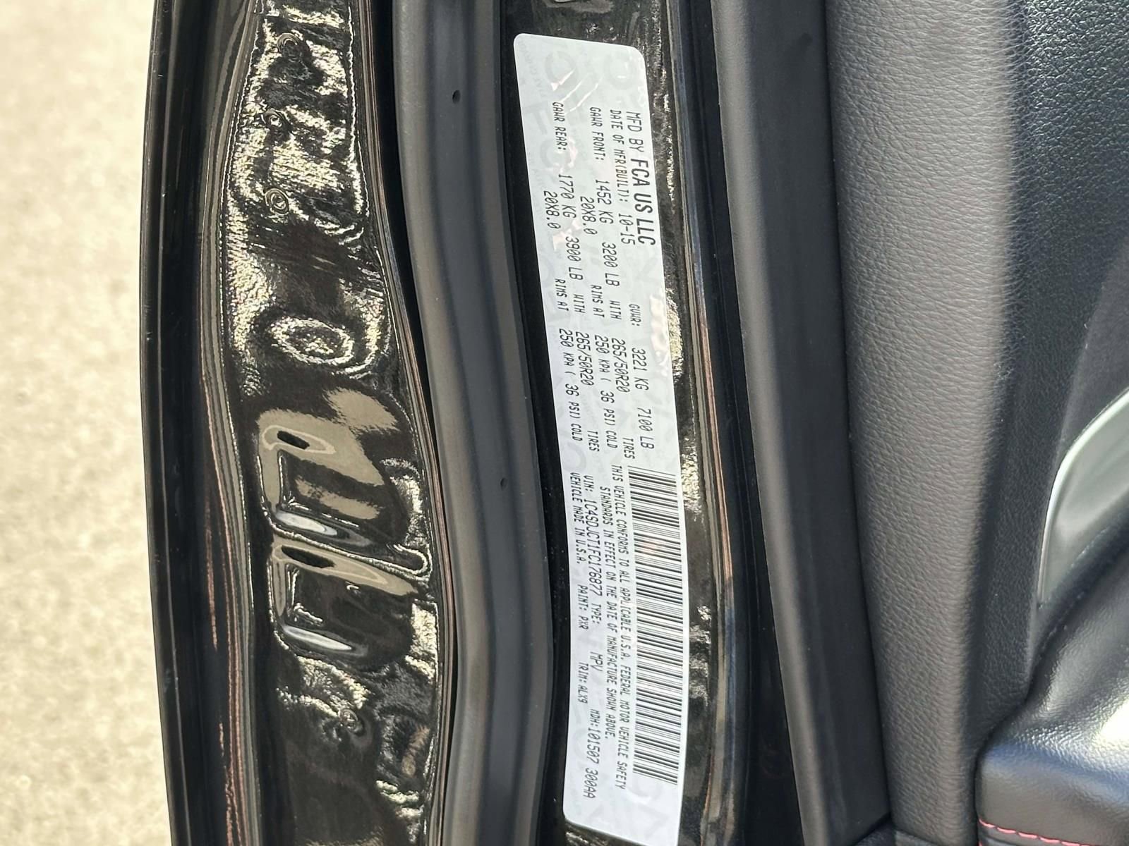 Used 2015 Dodge Durango R/T w/ Blacktop Package AWD/4WD image 28