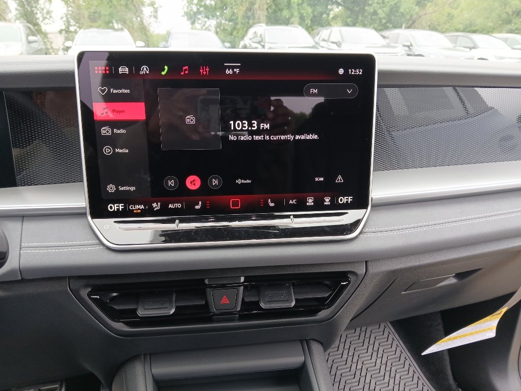 New 2026 Volkswagen Tiguan SE R-Line FWD image 12