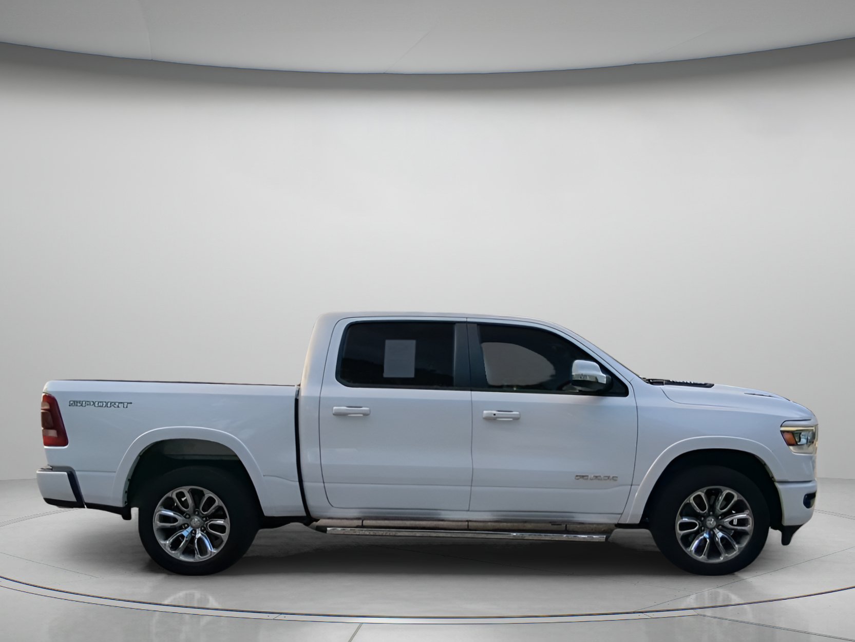 Used 2022 RAM 1500 Laramie w/ Sport Appearance Package AWD/4WD image 32