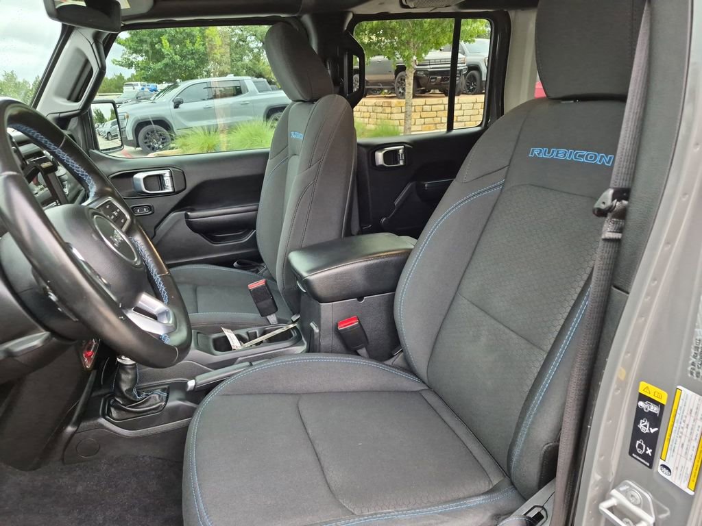 Used 2021 Jeep Wrangler Unlimited Rubicon 4xe w/ Safety Group AWD/4WD image 19