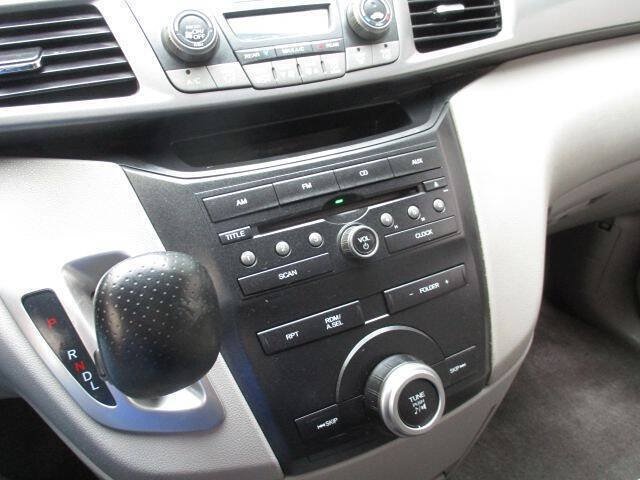 Used 2012 Honda Odyssey LX image 17