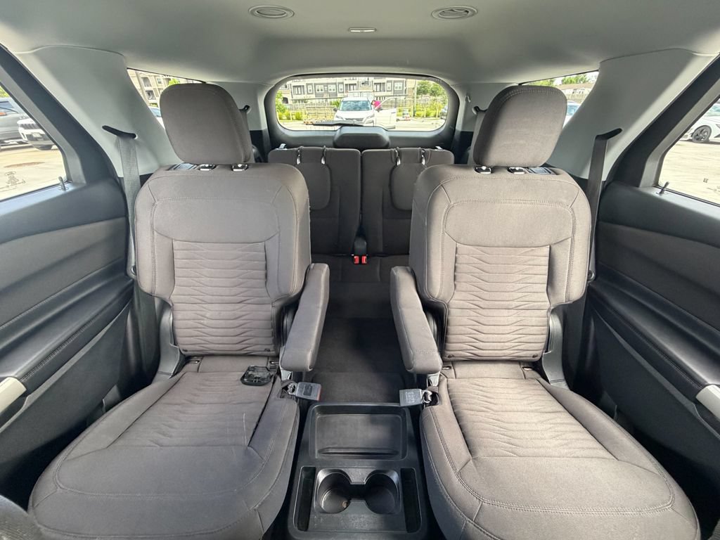 Used 2020 Ford Explorer XLT AWD/4WD image 28
