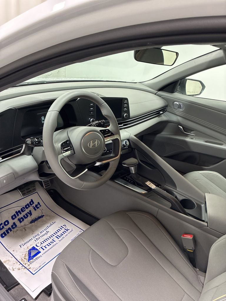 New 2026 Hyundai Elantra Sport FWD image 11