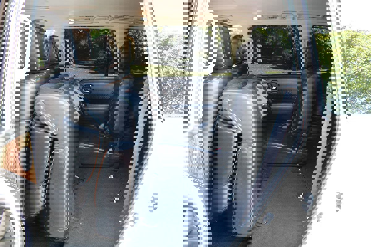 Used 2018 Nissan Armada Platinum w/ Cargo Package image 13