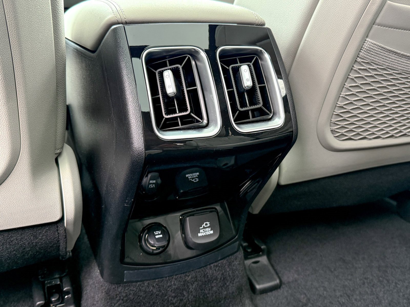 Certified 2025 Kia Sorento SX Prestige image 35