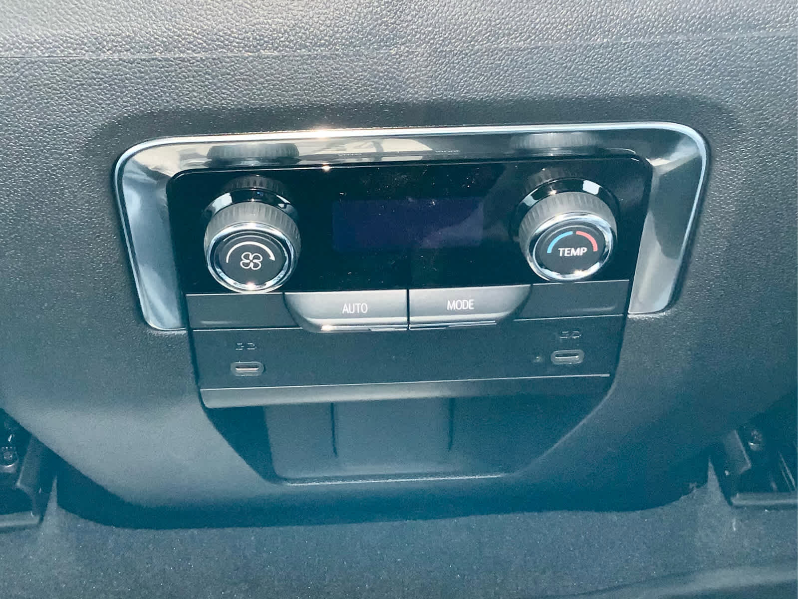 New 2026 Chevrolet Suburban RST image 50