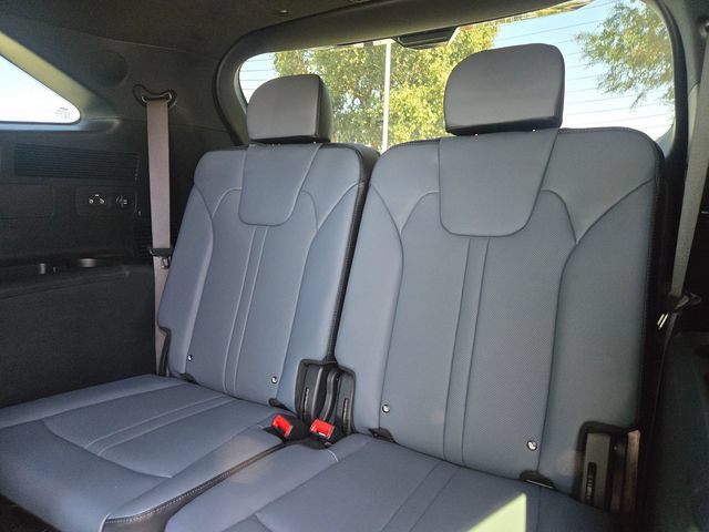 Certified 2025 Kia Sorento SX Prestige AWD/4WD image 9