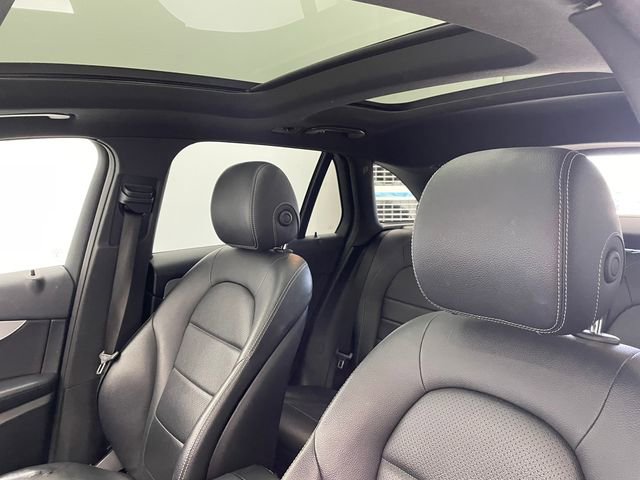 Used 2019 Mercedes-Benz GLC 300 image 6