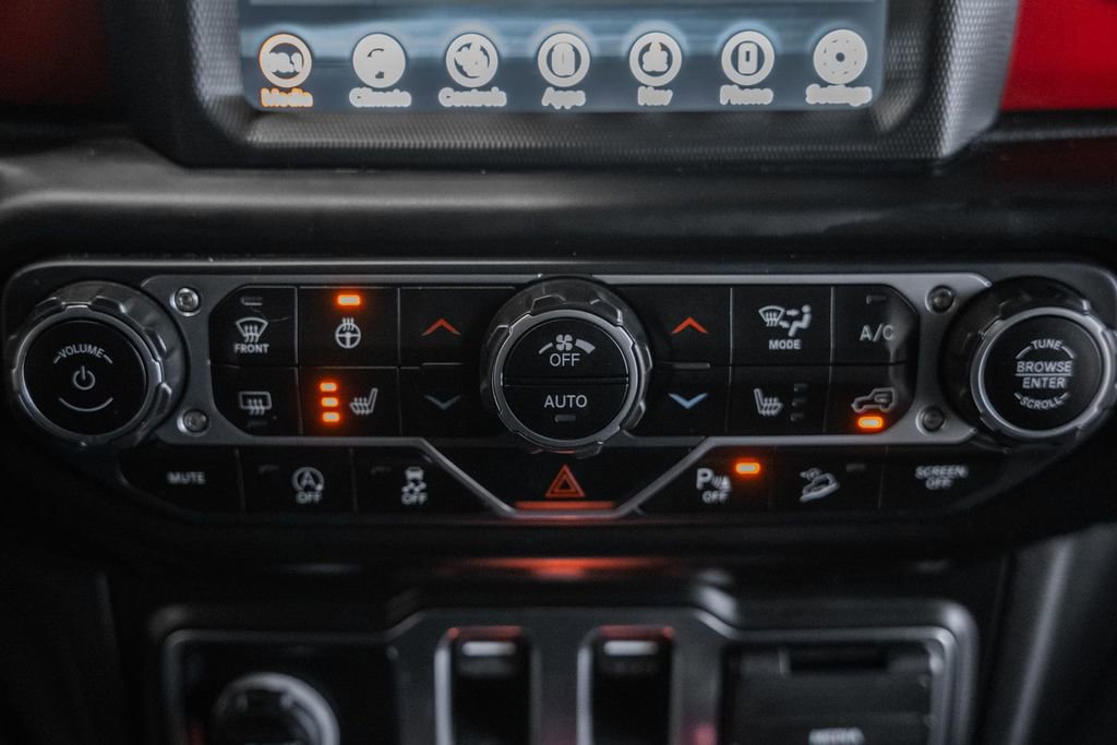Certified 2021 Jeep Wrangler Rubicon image 28