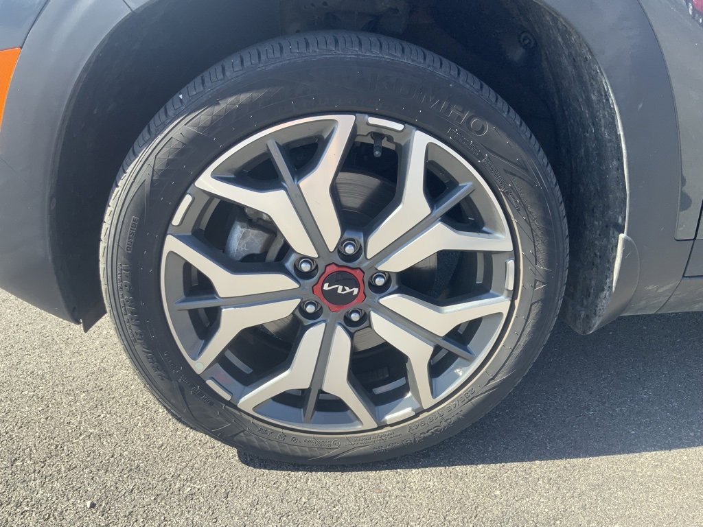 Used 2023 Kia Seltos SX image 19