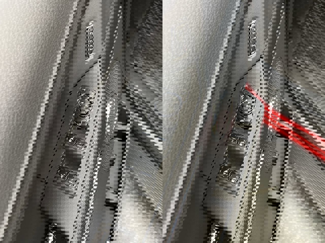 Used 2022 Ford Expedition XLT image 9