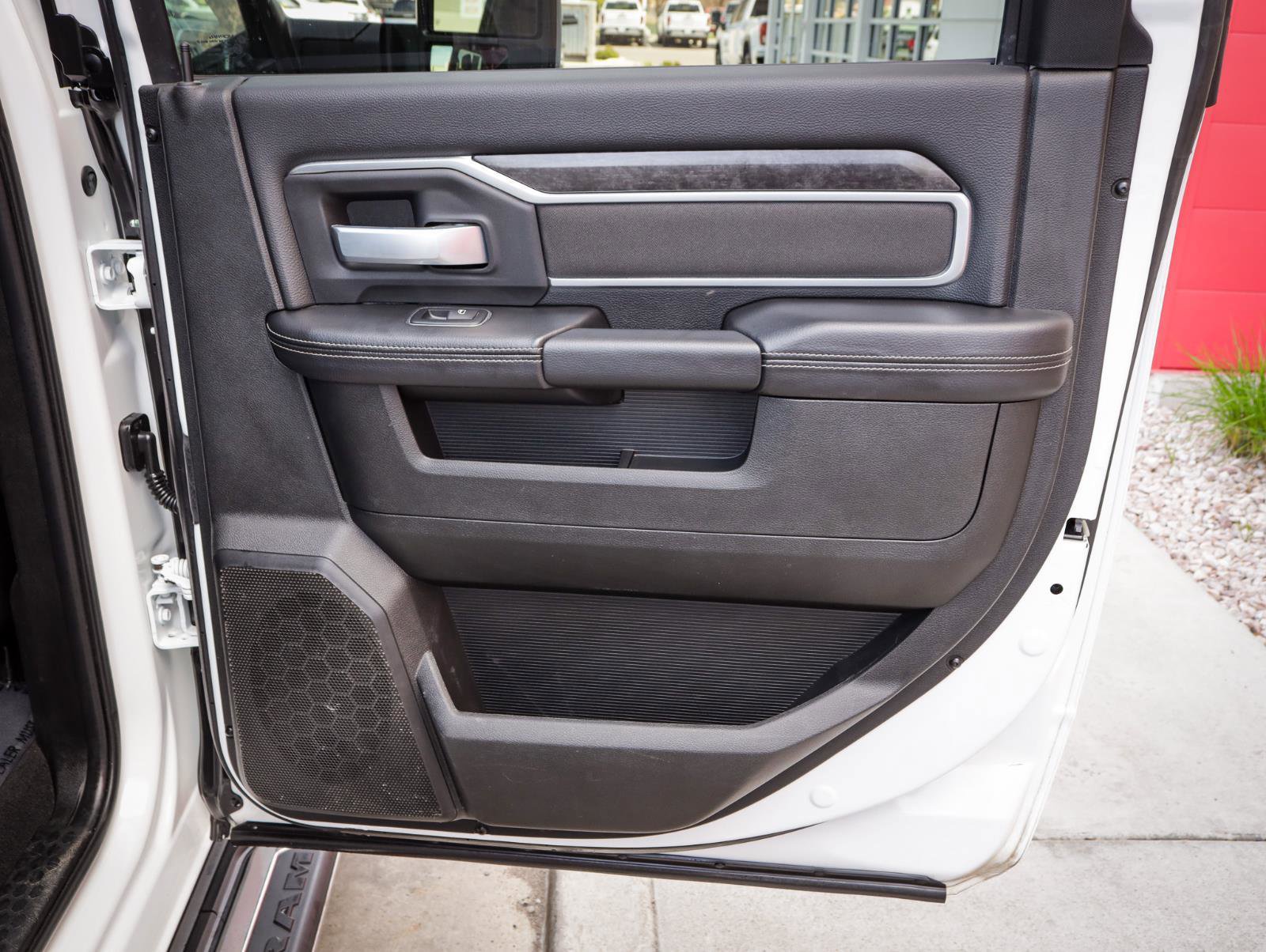 Used 2024 RAM 3500 Big Horn image 29