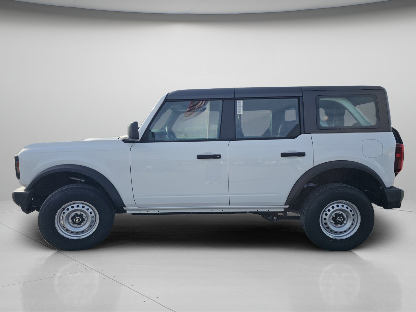 New 2025 Ford Bronco 4-Door AWD/4WD image 19