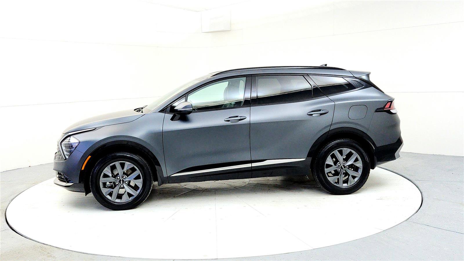 Used 2023 Kia Sportage SX Prestige image 3