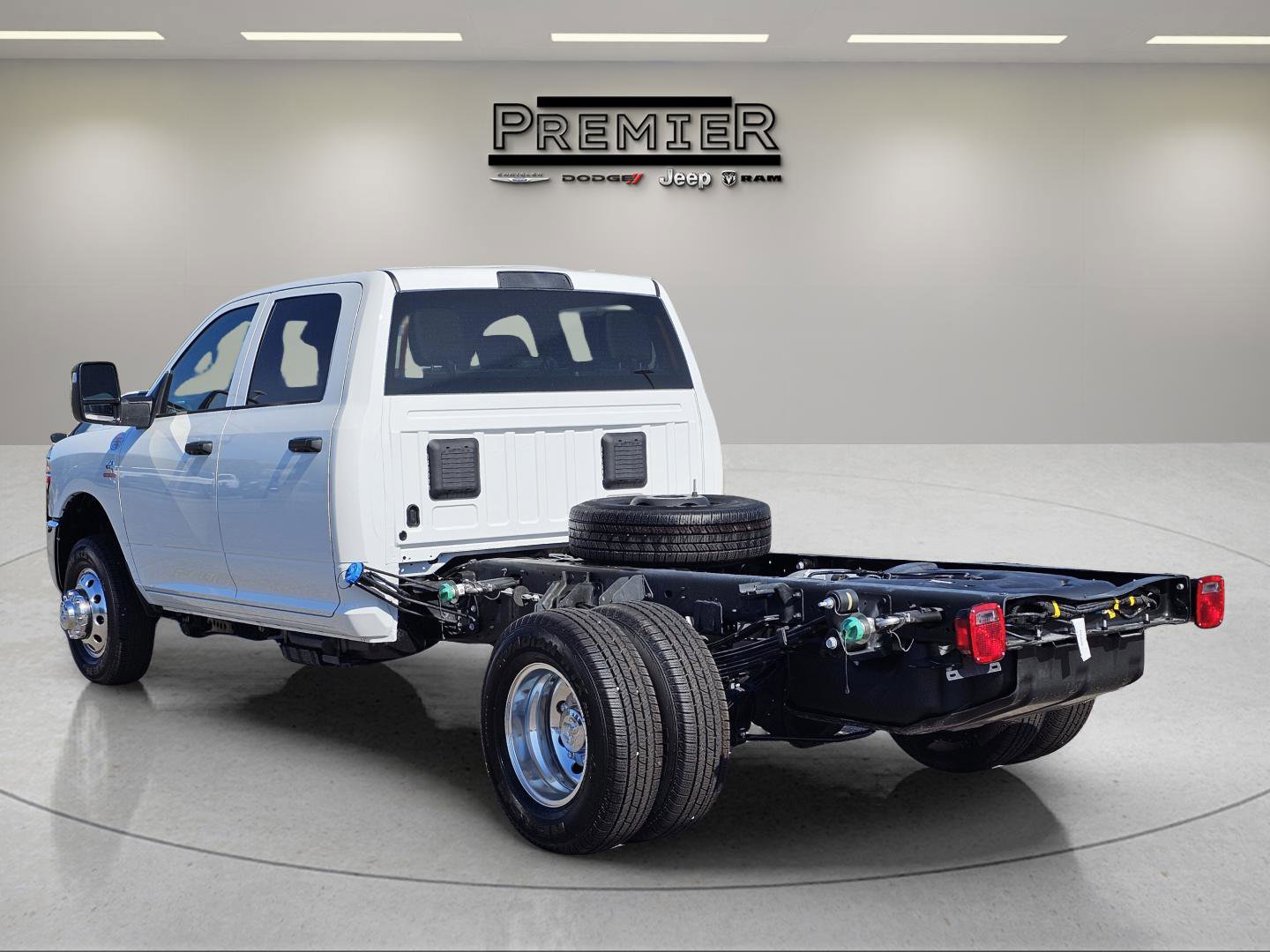 New 2026 RAM 3500 Tradesman w/ Chrome Appearance Group image 13