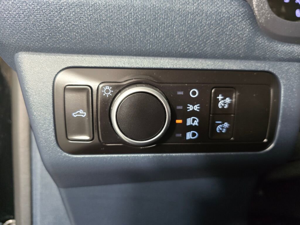 Used 2023 Ford Maverick XL w/ Equipment Group 100A Standard image 23