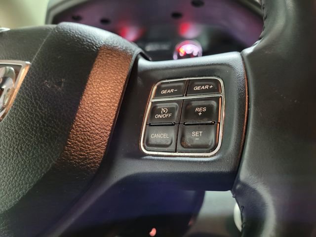 Used 2018 RAM 1500 Classic SLT w/ Luxury Group image 36