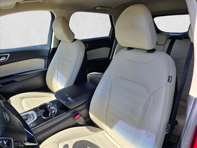 Used 2018 Ford Edge SEL w/ Equipment Group 201A FWD image 18