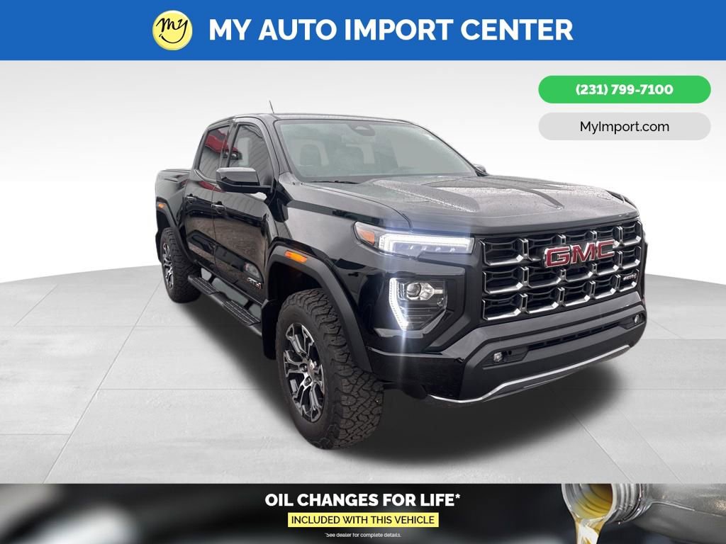 Used 2025 GMC Canyon AT4 w/ AT4 Premium Package AWD/4WD image 1
