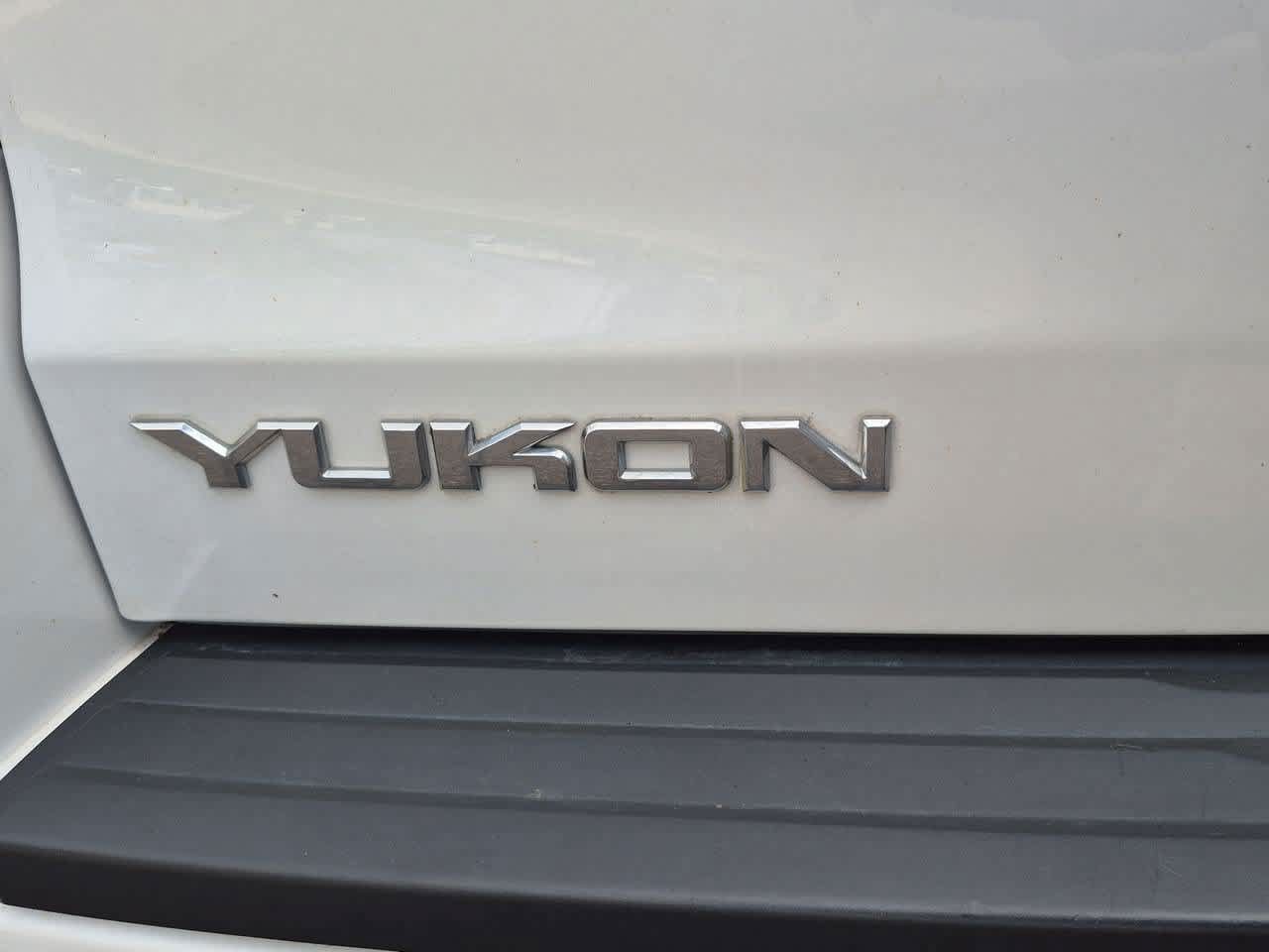 Used 2020 GMC Yukon SLT AWD/4WD image 12