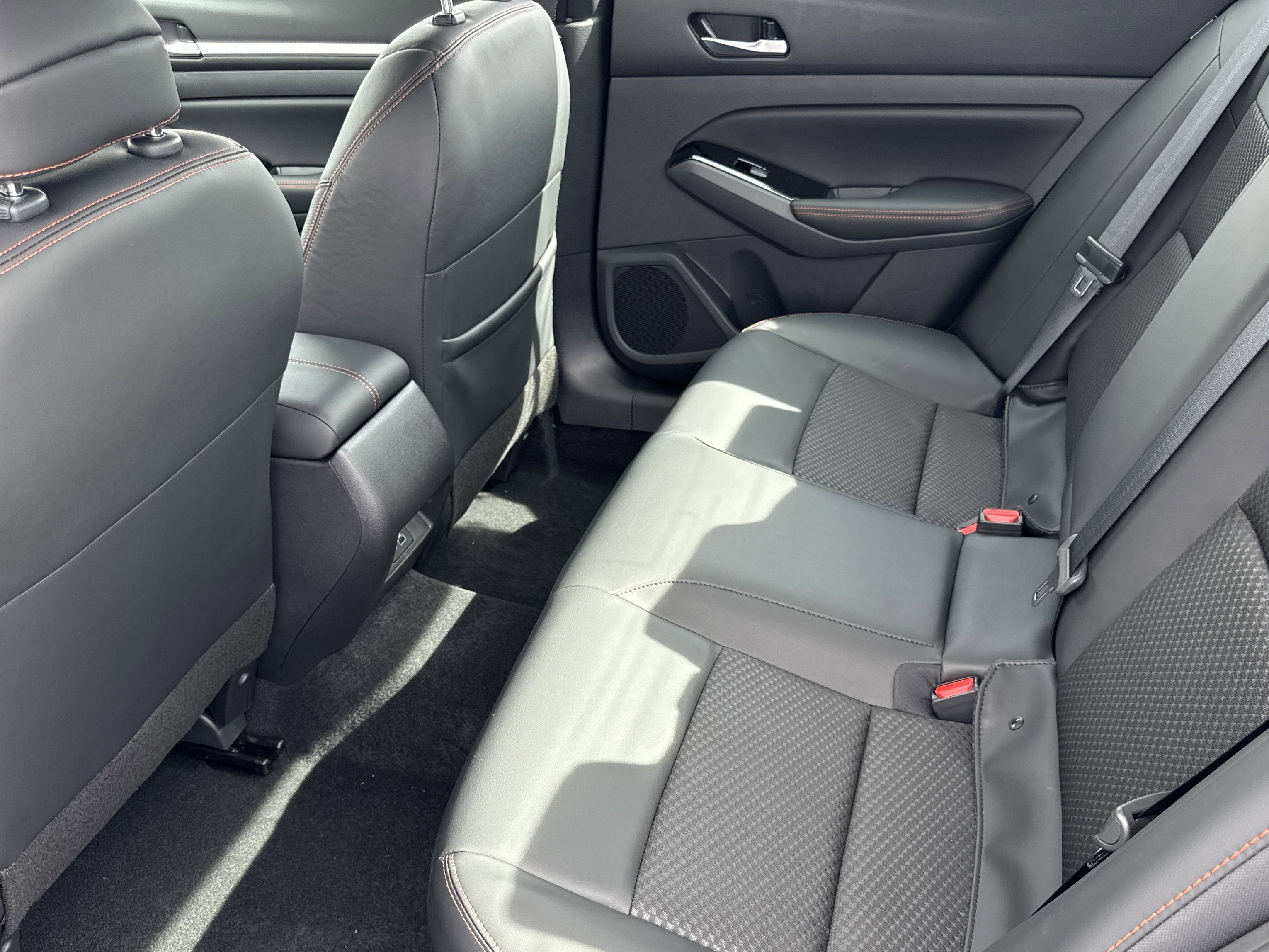 New 2025 Nissan Altima 2.5 SR AWD/4WD image 13