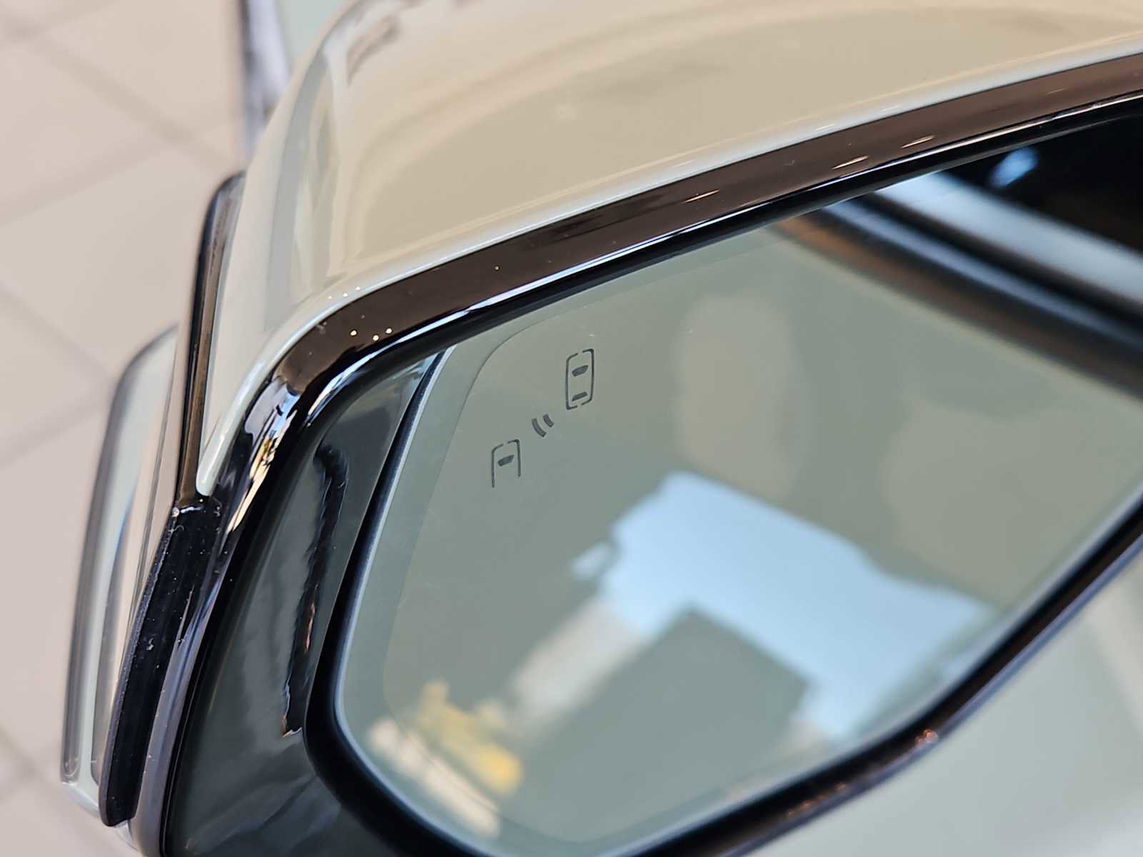 Used 2024 Chevrolet Corvette Z06 w/ Chrome Exterior Badge Package RWD image 25