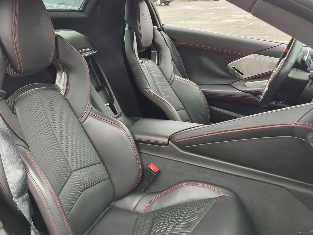 Used 2021 Chevrolet Corvette Stingray Premium Conv w/ Z51 Performance Package RWD image 32