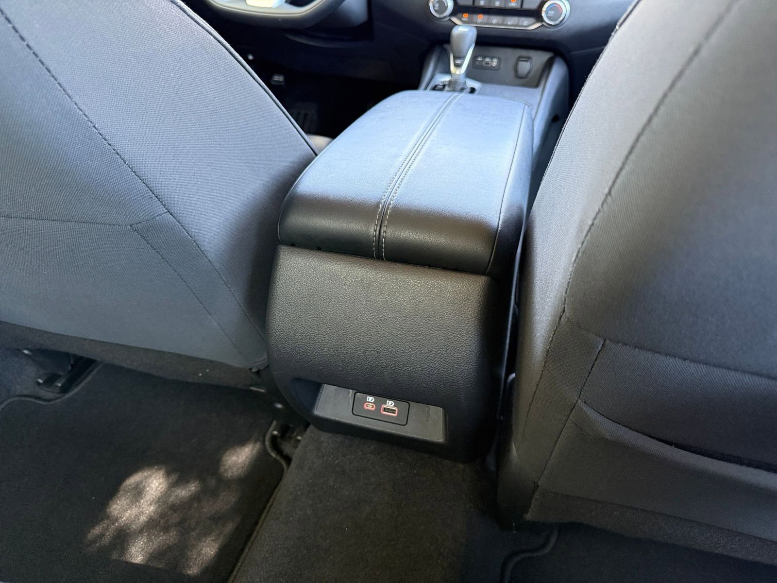 Used 2025 Nissan Altima 2.5 SV FWD image 23