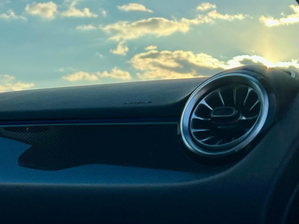 Certified 2022 Mercedes-Benz GLA 250 4MATIC image 22