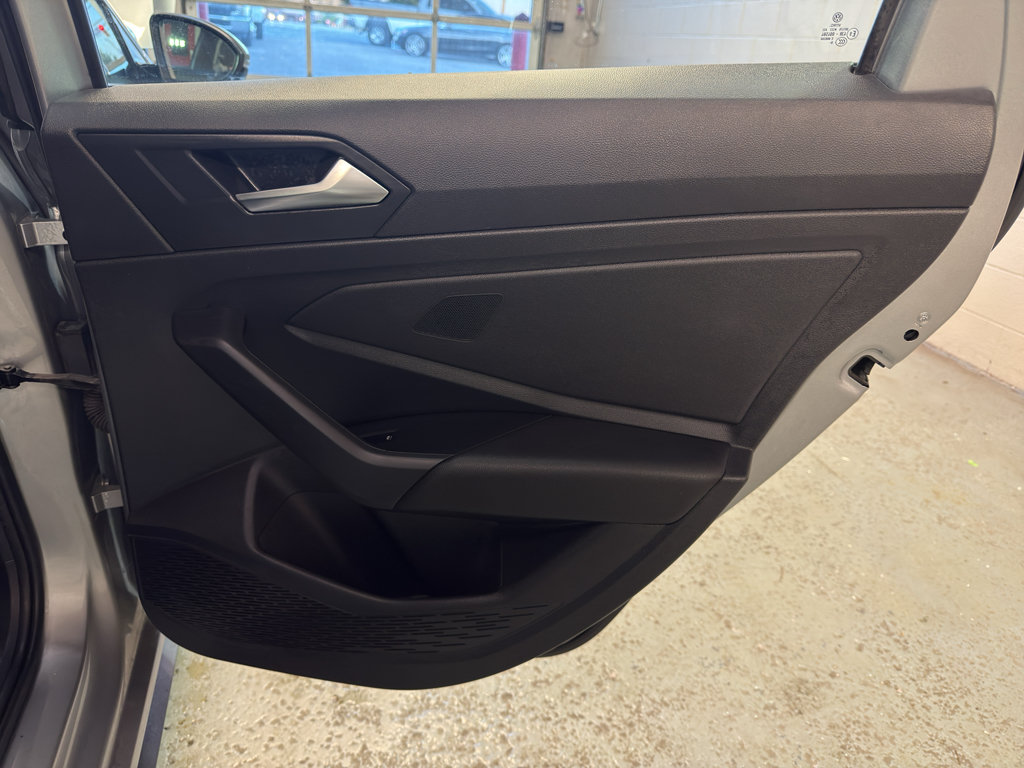 Used 2020 Volkswagen Jetta GLI FWD image 26