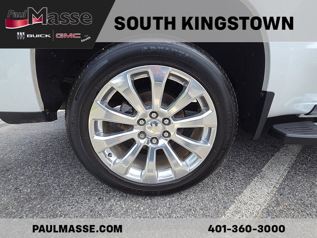 Used 2021 Chevrolet Silverado 1500 High Country w/ Technology Package AWD/4WD image 9