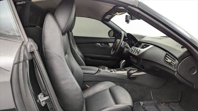 Used 2014 BMW Z4 sDrive35i image 16