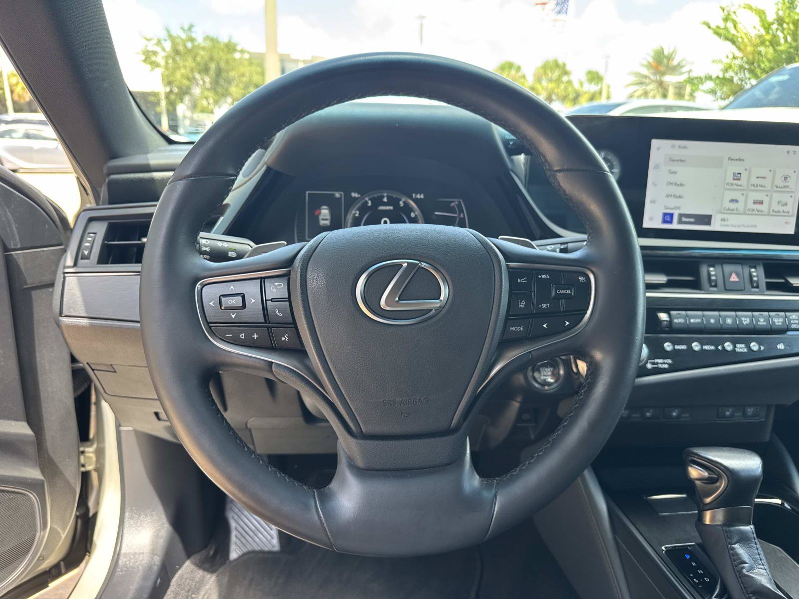 Used 2023 Lexus ES 350 w/ Premium Package FWD image 35
