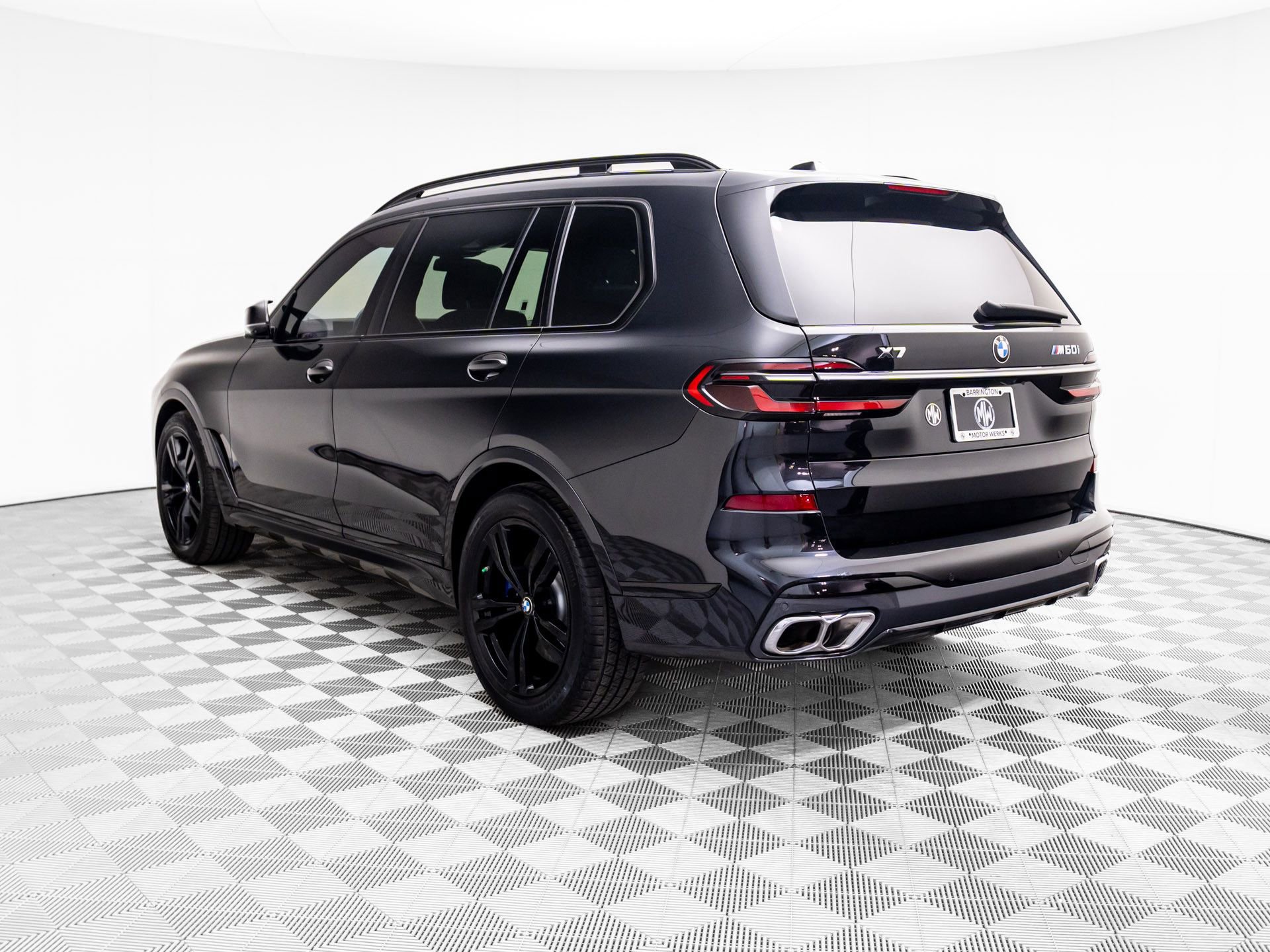 Used 2024 BMW X7 M60i w/ Executive Package video 3