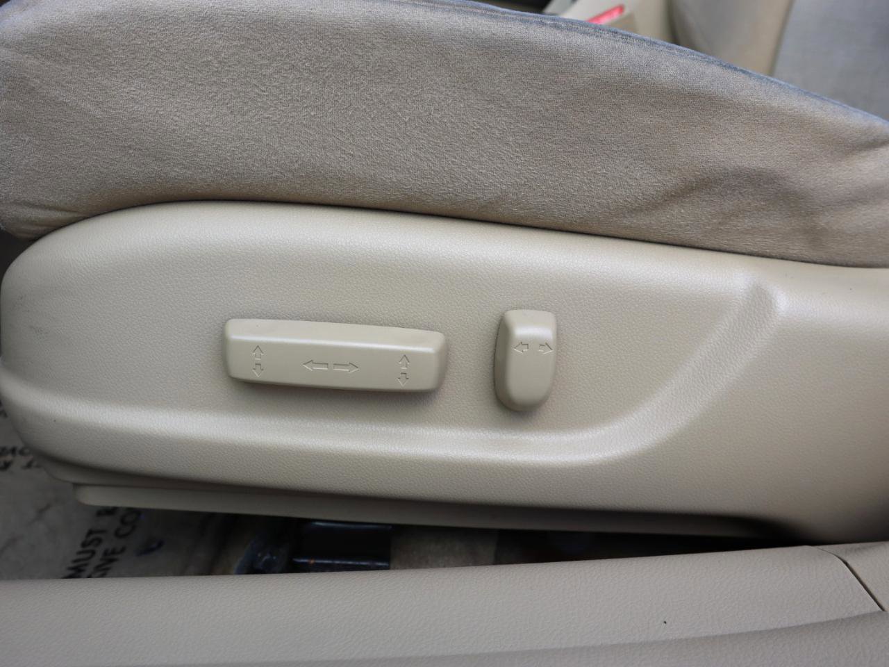 Used 2010 Honda Accord LX-P image 16