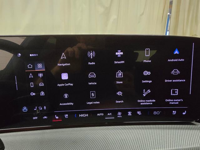 New 2025 Audi SQ5 Prestige image 16