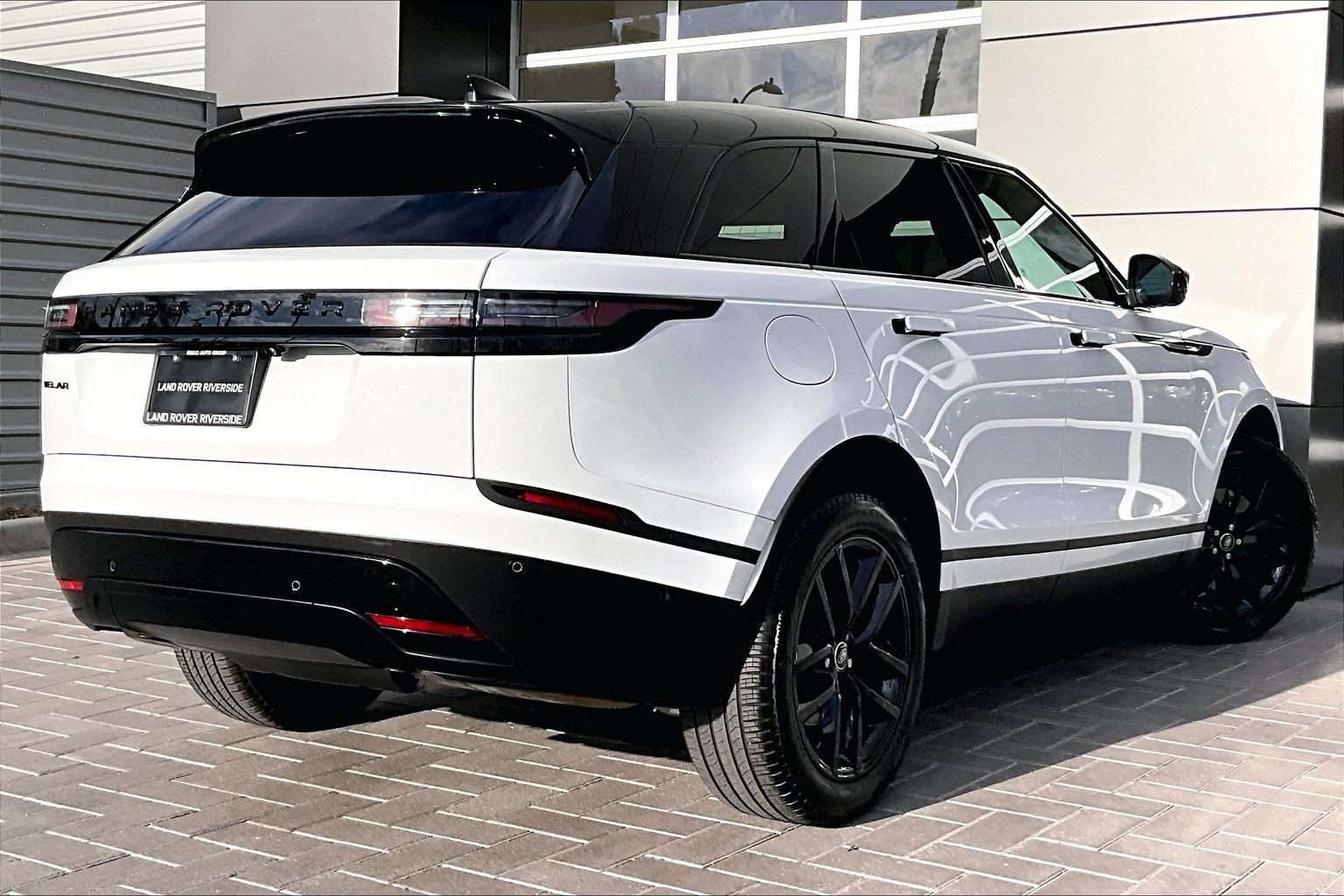 Used 2026 Land Rover Range Rover Velar S AWD/4WD image 13