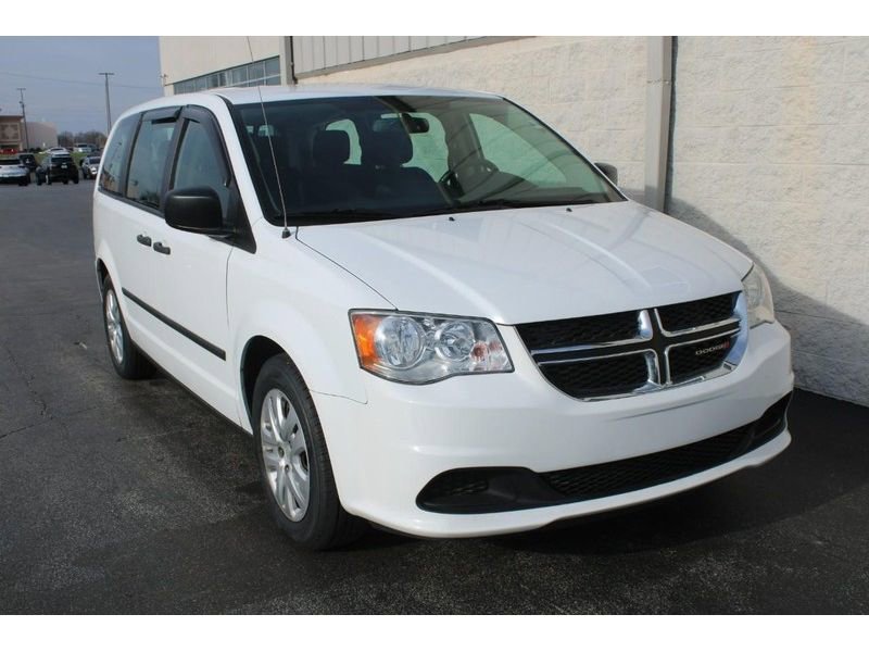 Used 2015 Dodge Grand Caravan American Value Package w/ UConnect Hands-Free Group image 2