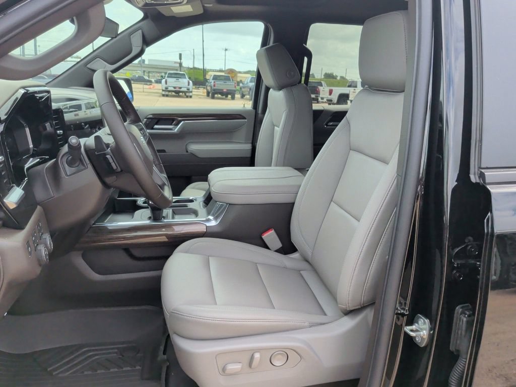 New 2026 Chevrolet Silverado 1500 LT Trail Boss w/ LT Trail Boss Premium Package AWD/4WD image 13