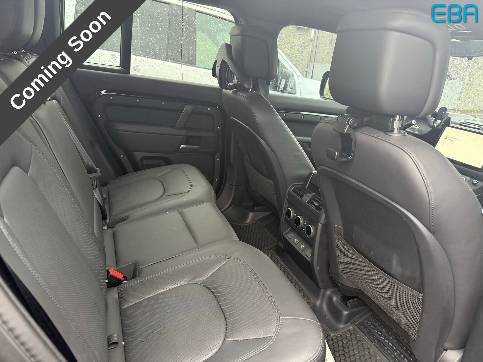 Used 2025 Land Rover Defender 110 X-Dynamic SE image 11