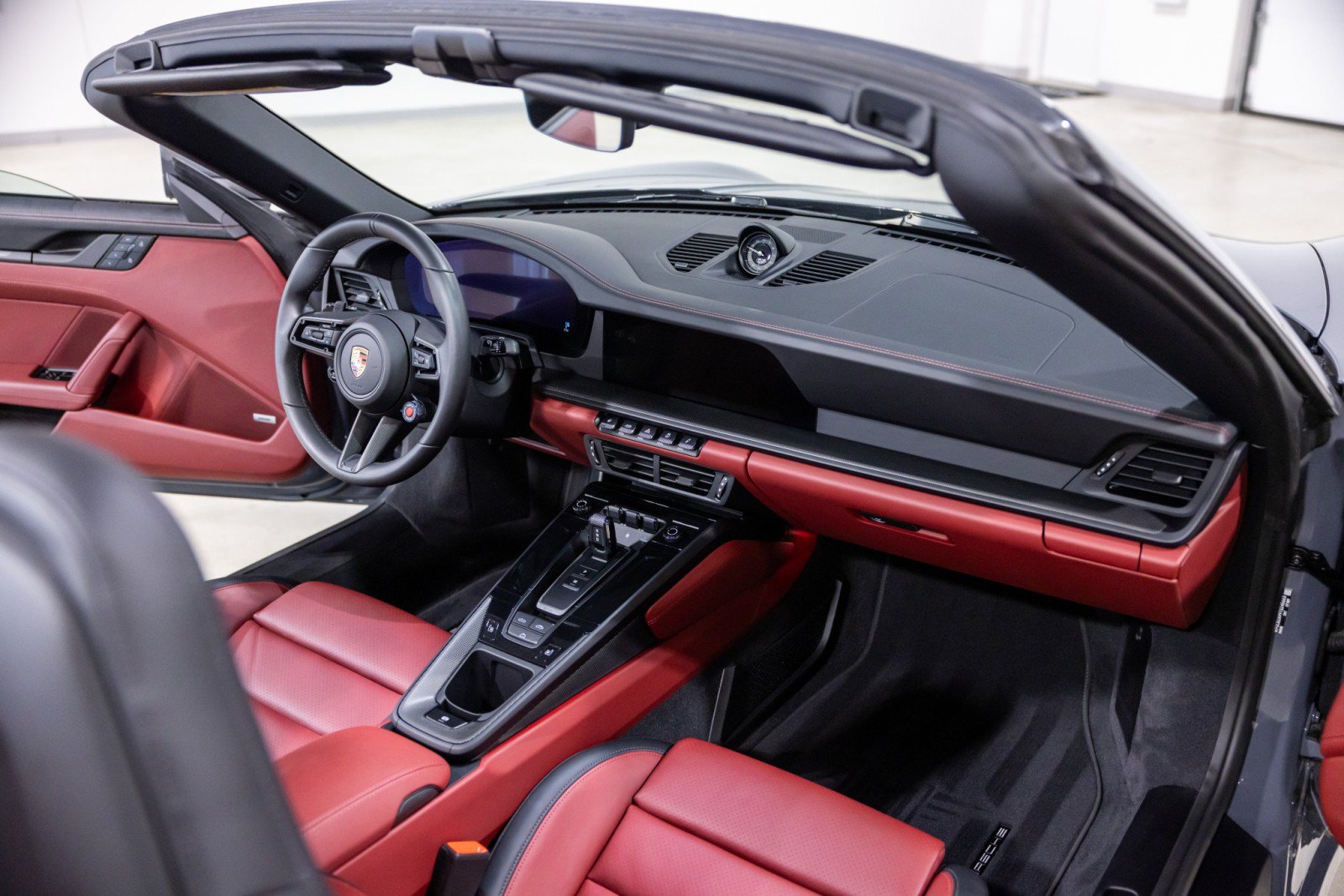 Used 2026 Porsche 911 GTS image 31