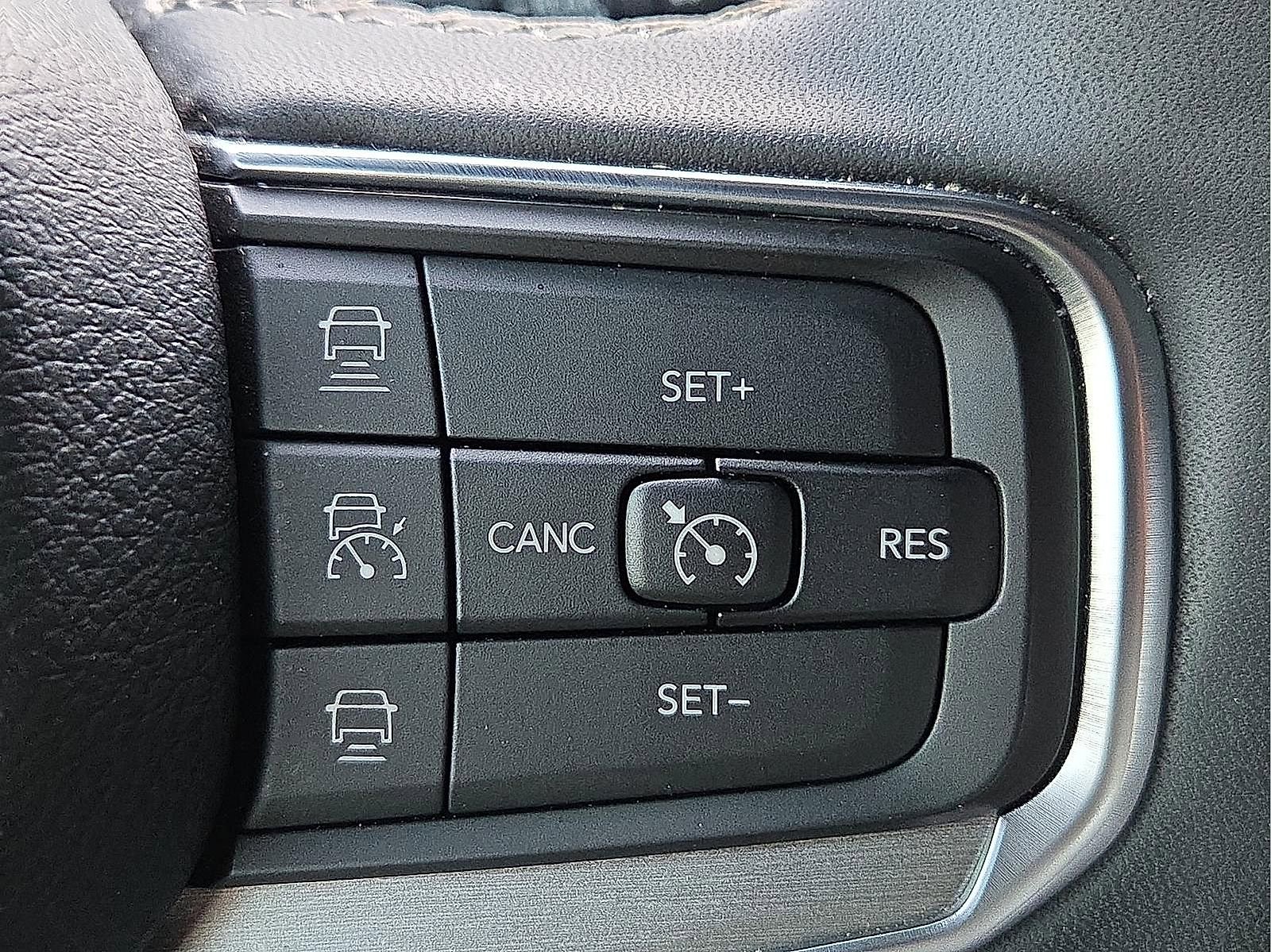 Used 2024 Jeep Wagoneer Series II image 21