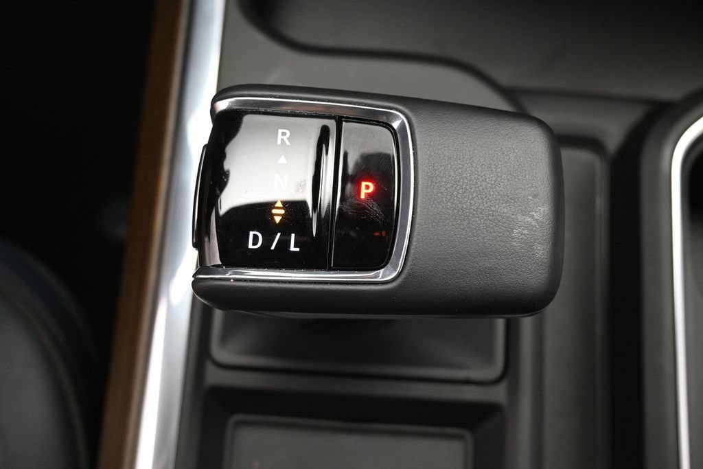 Used 2025 Chevrolet Silverado 1500 High Country w/ High Country Premium Package AWD/4WD image 26