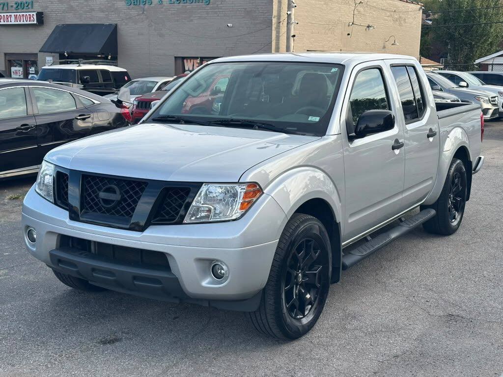 Used 2020 Nissan Frontier SV w/ Midnight Edition Floor Mats RWD image 3