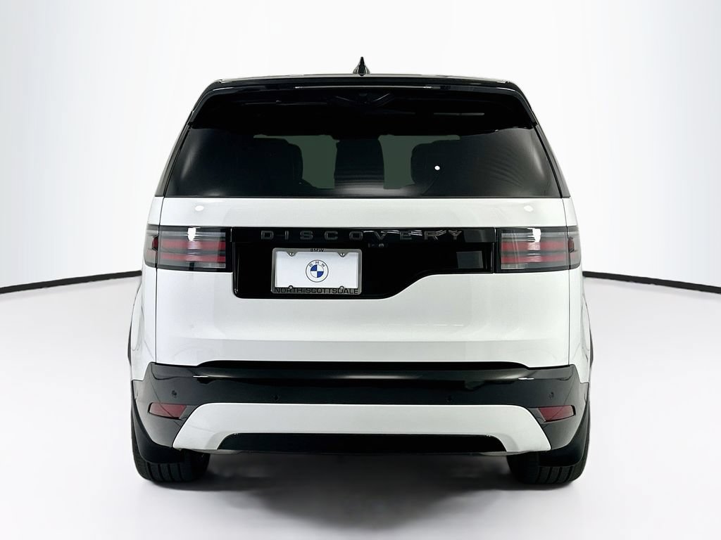 Used 2024 Land Rover Discovery Dynamic SE AWD/4WD image 6